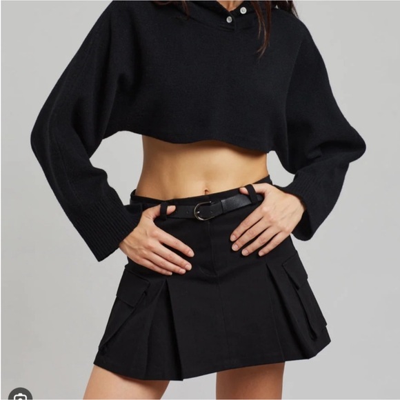 The Frankie Shop Dresses & Skirts - The Frankie Shop Audrey Pleated Cotton-Twill
Cargo Flap Pocket Mini Skirt XS